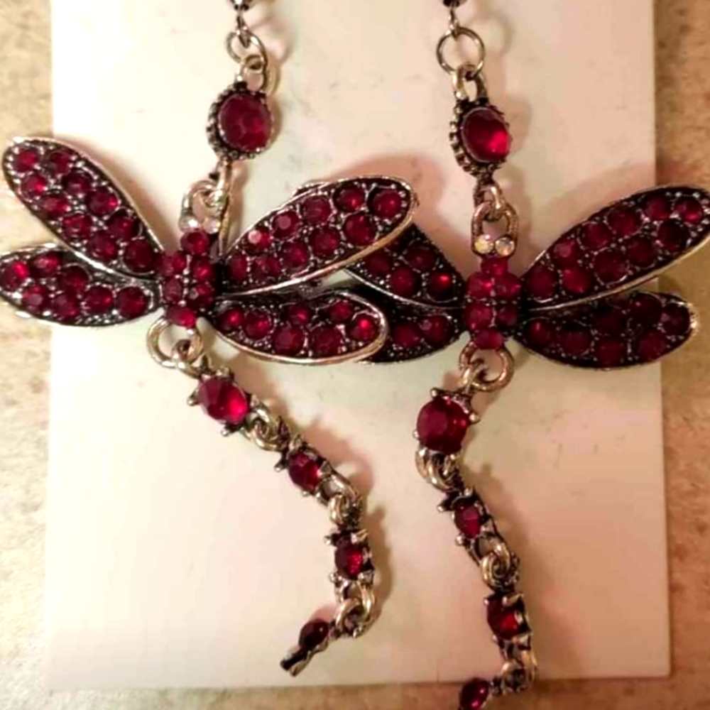 Red crystal butterfly 🦋 ♥ earrings.  Approx 3" lo